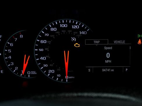 Used 2018 Chevrolet Trax LT w/ LT Convenience Package image 23