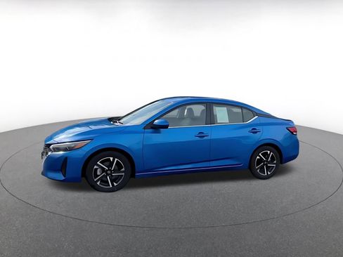 Used 2025 Nissan Sentra SV image 8