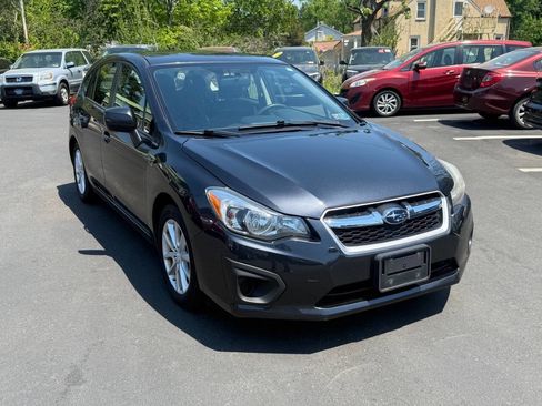 Used 2013 Subaru Impreza 2.0i Premium w/ All-Weather Pkg AWD/4WD image 2