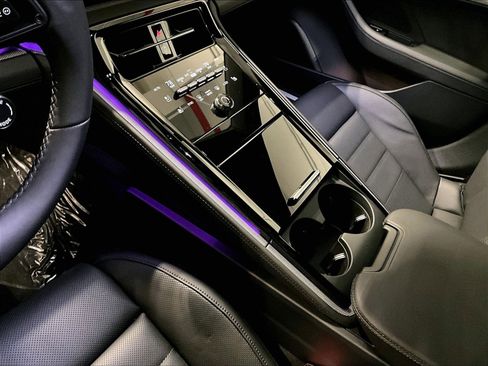 New 2026 Porsche Panamera 4 image 11