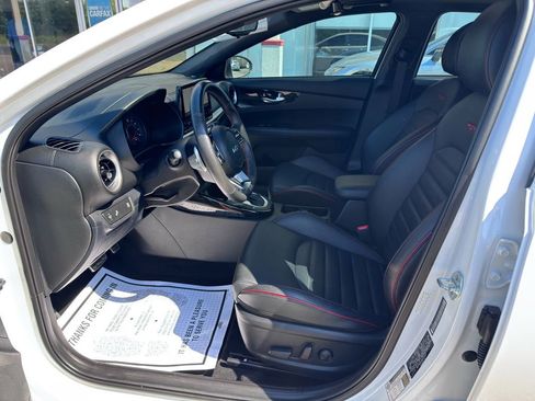 Used 2022 Kia Forte GT w/ GT2 Package FWD image 16