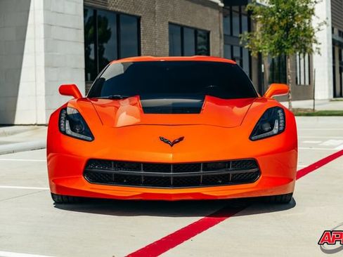 Used 2019 Chevrolet Corvette Stingray Coupe w/ Carbon Flash Badge Package RWD image 45