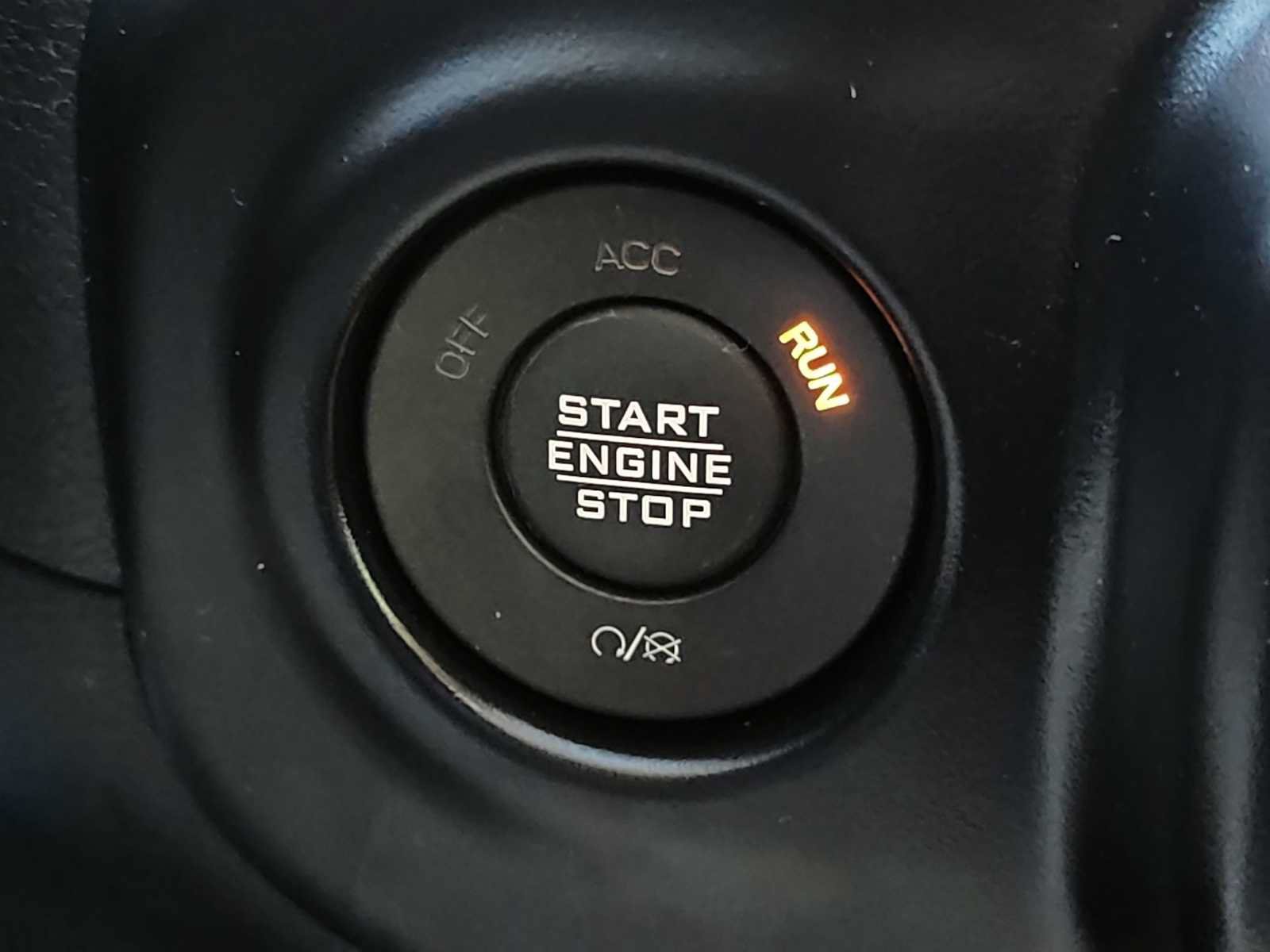 Used 2021 Jeep Gladiator Sport AWD/4WD image 23