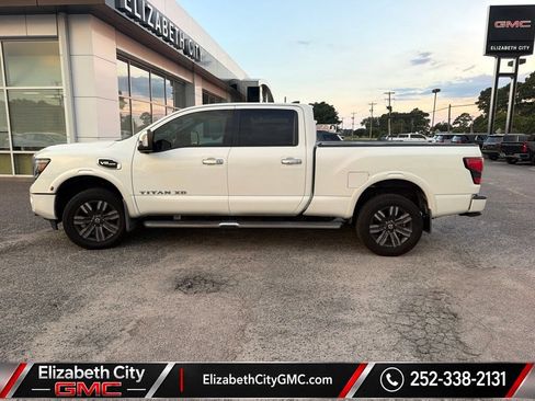 Used 2022 Nissan Titan Platinum Reserve w/ Moonroof Package AWD/4WD image 6