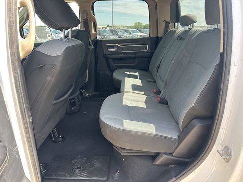 Used 2020 RAM 2500 Big Horn w/ Level 1 Equipment Group AWD/4WD image 25