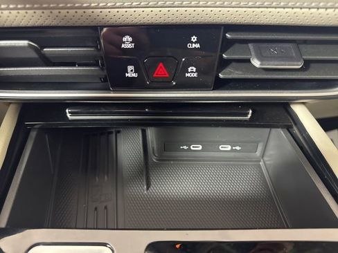 New 2026 Volkswagen Atlas SEL Premium R-Line AWD/4WD image 17