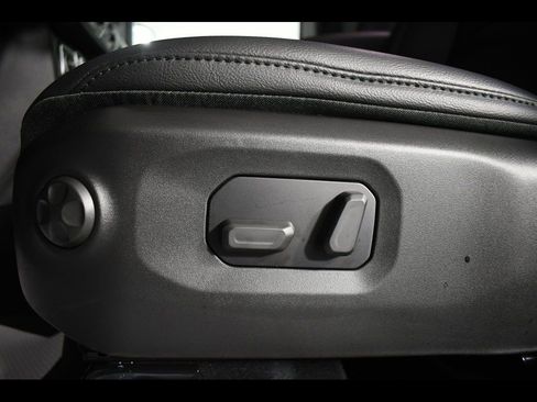 New 2025 Jeep Wrangler Sahara image 17