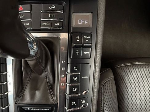 Used 2016 Porsche Macan Turbo image 51