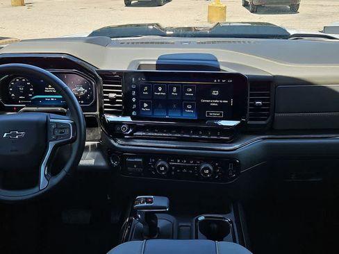 Used 2026 Chevrolet Silverado 1500 ZR2 AWD/4WD image 14