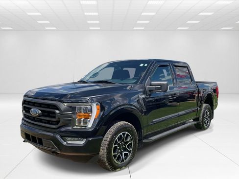 Used 2022 Ford F150 XLT w/ Equipment Group 302A High AWD/4WD image 3