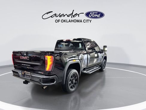 Used 2025 GMC Sierra 2500 AT4 AWD/4WD image 8