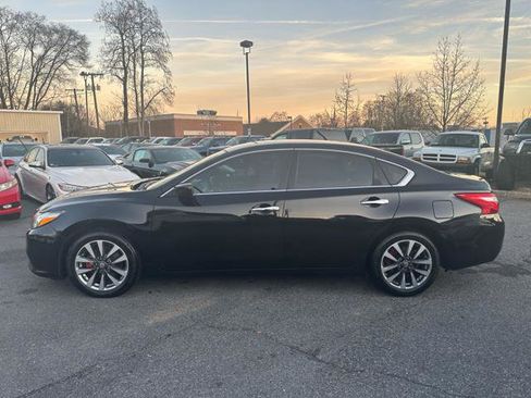 Used 2017 Nissan Altima 2.5 SV image 8