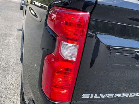 Used 2023 Chevrolet Silverado 1500 Custom image 28
