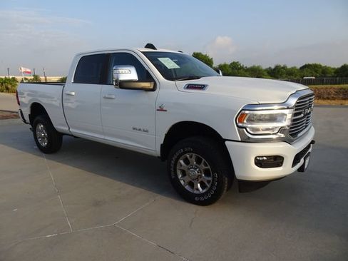 Used 2024 RAM 2500 Laramie w/ Safety Group AWD/4WD image 3