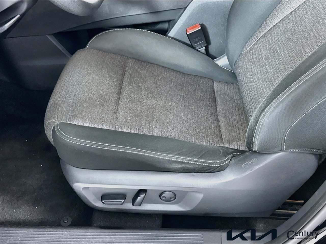 Used 2021 Nissan Rogue SV AWD/4WD image 18