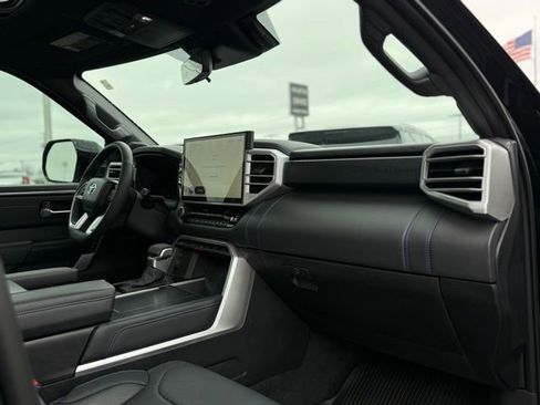 Used 2025 Toyota Tundra Platinum image 26