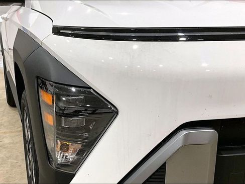 Used 2025 Hyundai Kona SEL AWD/4WD image 25