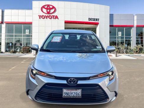 Certified 2025 Toyota Corolla LE image 2