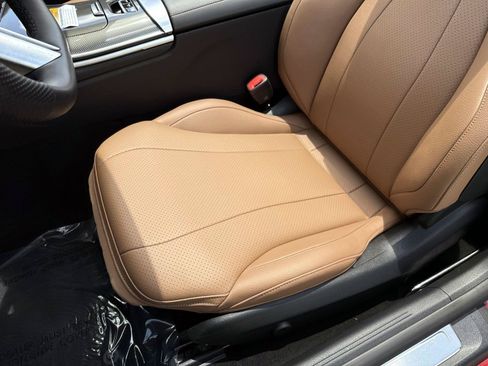 Certified 2026 Mercedes-Benz CLE 300 4MATIC Cabriolet image 10