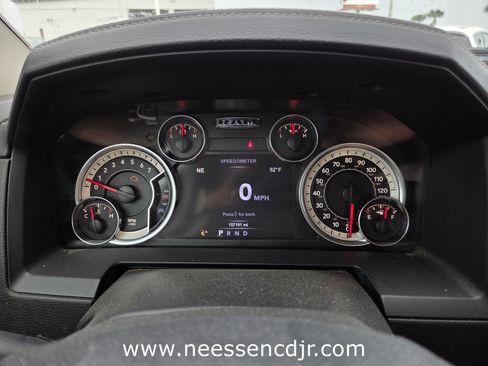 Used 2017 RAM 1500 Laramie w/ Convenience Group image 11