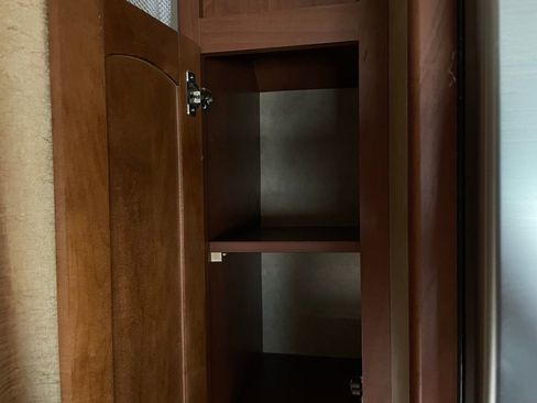 Used 2013 Ford E-450 and Econoline 450 Super Duty w/ Motorhome Prep Pkg image 76