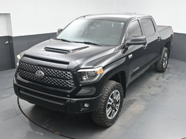 Used 2018 Toyota Tundra SR5 w/ TRD Sport Package AWD/4WD image 15