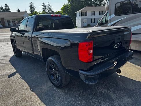 Used 2019 Chevrolet Silverado 1500 LT w/ All Star Edition AWD/4WD image 4