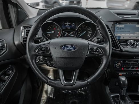 Used 2017 Ford Escape Titanium image 28