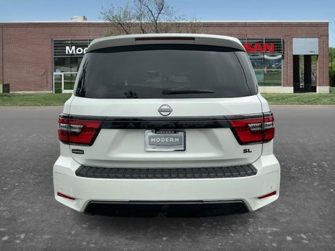 Used 2023 Nissan Armada SL w/ Midnight Edition Package AWD/4WD image 3