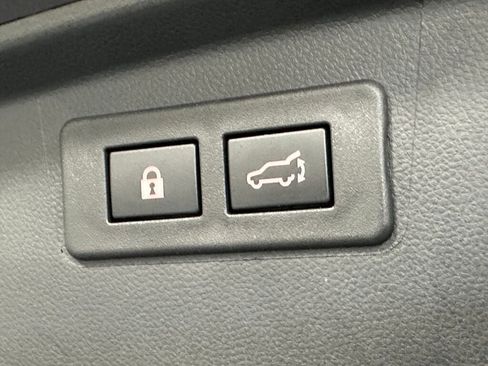 Used 2024 Subaru Outback Premium AWD/4WD image 18
