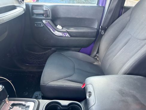Used 2018 Jeep Wrangler Unlimited Sport S AWD/4WD image 7