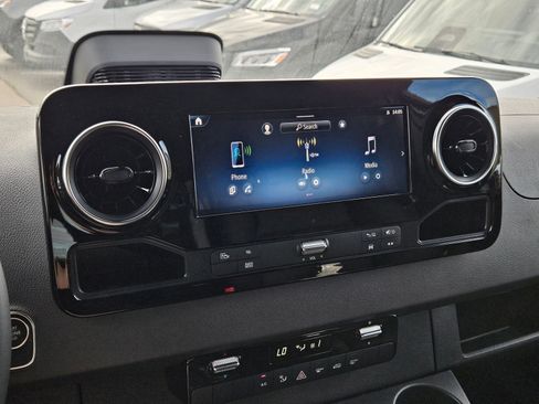 New 2025 Mercedes-Benz Sprinter 2500 image 23
