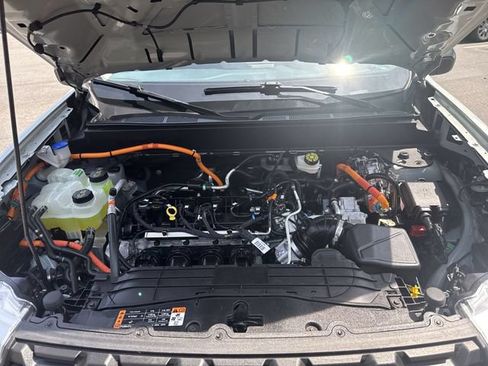 Certified 2024 Ford Maverick XL FWD image 24