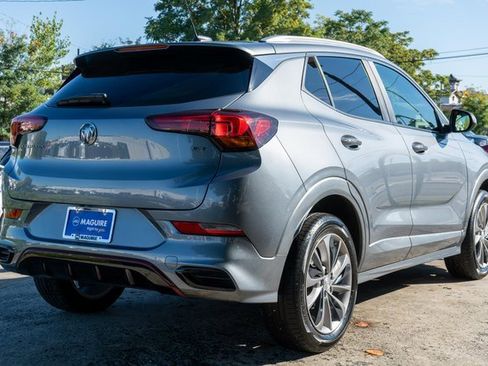 Used 2022 Buick Encore GX Select w/ Sport Touring Package image 6