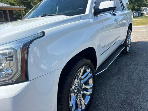Used 2019 GMC Yukon SLT w/ Premium Edition RWD image 5