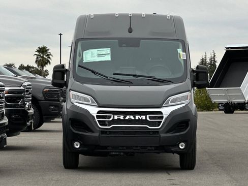 New 2026 RAM ProMaster 2500 w/ Quick Order Package 22G SLT FWD image 10