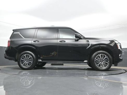 Used 2025 Nissan Armada Platinum w/ Convenience Package AWD/4WD image 28
