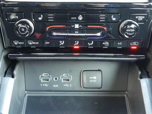 New 2025 Jeep Grand Cherokee L Laredo w/ Luxury Tech Group I image 18