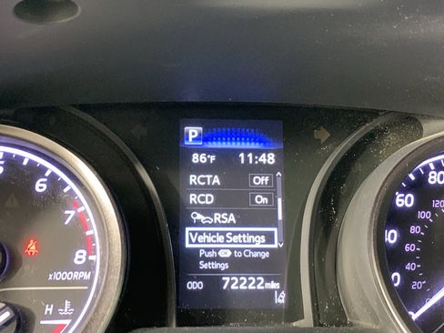 Used 2022 Toyota Camry SE w/ Convenience Package image 22