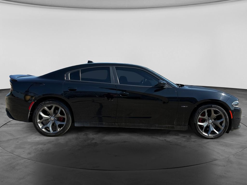 Used 2016 Dodge Charger R/T w/ Plus Group RWD image 10