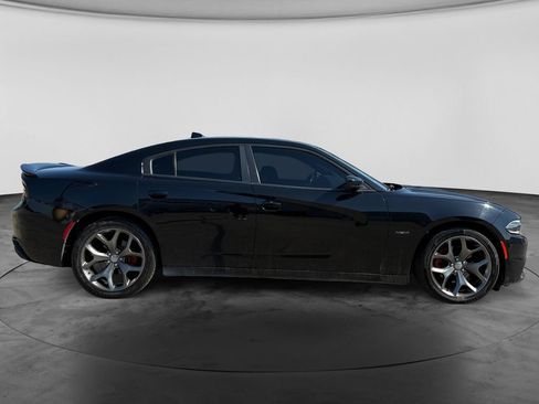 Used 2016 Dodge Charger R/T w/ Plus Group RWD image 10