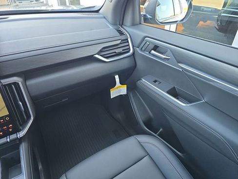 New 2026 GMC Acadia Elevation w/ Black Edition FWD image 14