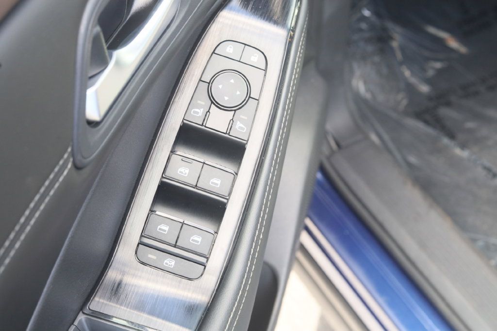 Used 2023 Nissan Rogue SV w/ SV Premium B Package AWD/4WD image 25