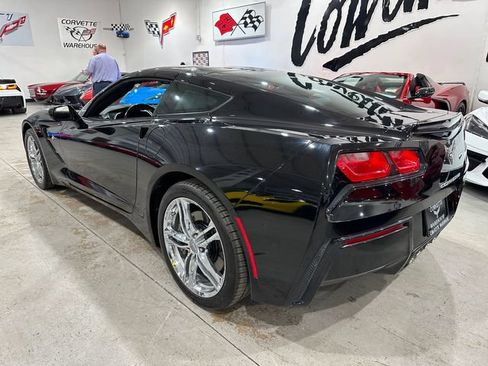 Used 2017 Chevrolet Corvette Stingray Coupe w/ 1LT RWD image 21