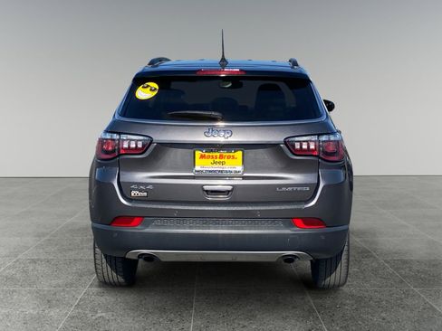 Used 2023 Jeep Compass Limited image 4