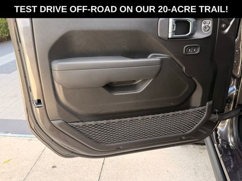 New 2026 Jeep Gladiator Mojave image 28