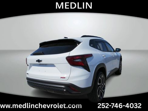 New 2026 Chevrolet Trax RS w/ Driver Confidence Package FWD image 7