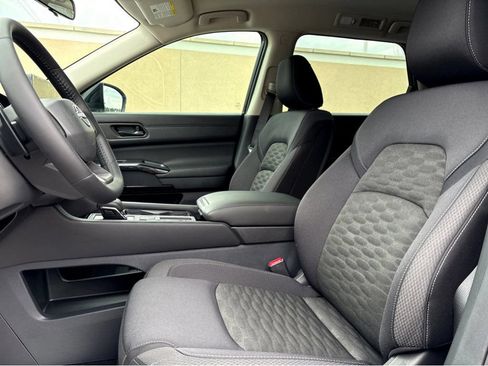 New 2026 Nissan Pathfinder SV AWD/4WD image 18