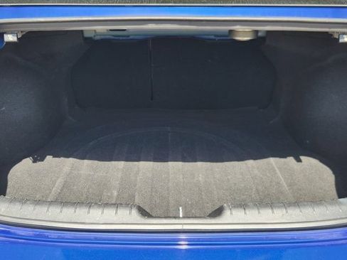 Used 2025 Hyundai Elantra Limited FWD image 31
