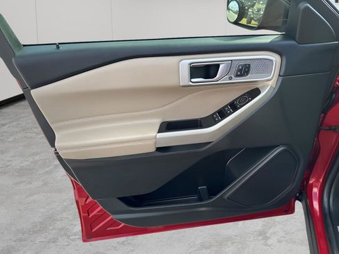 Used 2022 Ford Explorer Limited w/ Hybrid Equipment Group 310A image 25